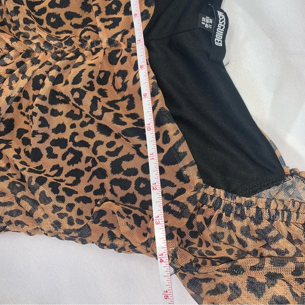 Missguided Ruched Mesh Top Leopard Print - Picture 7 of 8